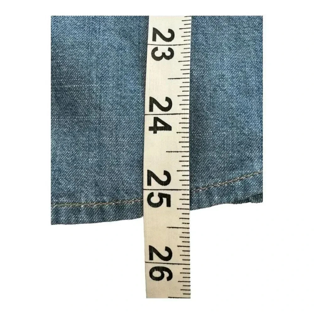Sonoma Women’s Petite Medium “The Everyday Shirt” Denim Button Down - Picture 6 of 6